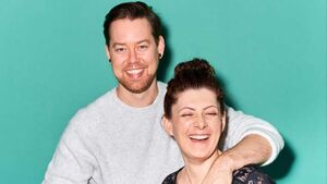 Jana Crämer und Batomae vom Podcast "Schweigen ändert nichts"